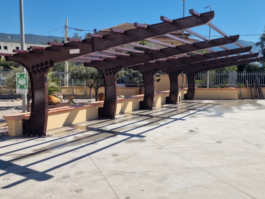 Struttura fotovoltaica su tetto